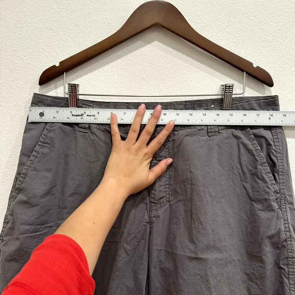 Columbia Mens 36 Washed Out Shorts Gray Hiking Climbing Camping Fishing Outdoors